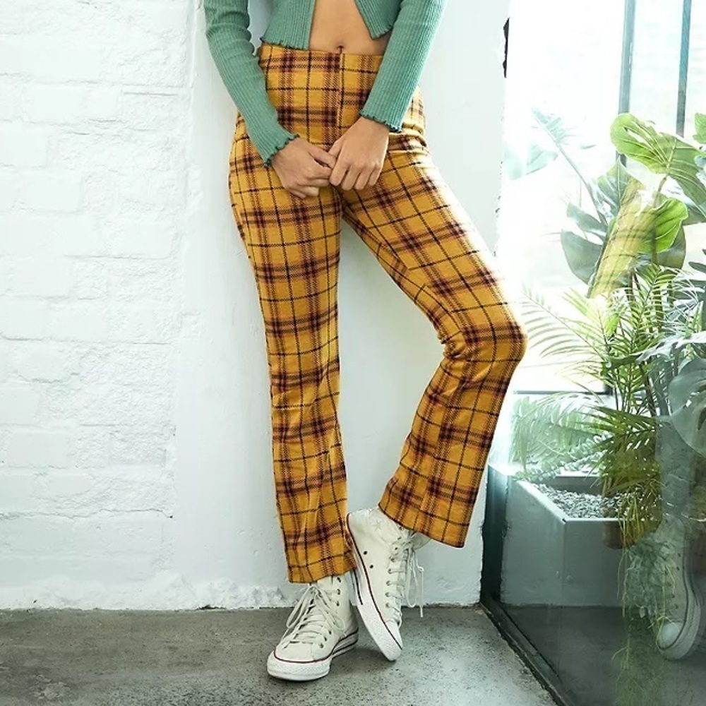 Urban Outfitters Cara High-Waisted Kick Fare Trousers NWT XS - Picture 1 of 10